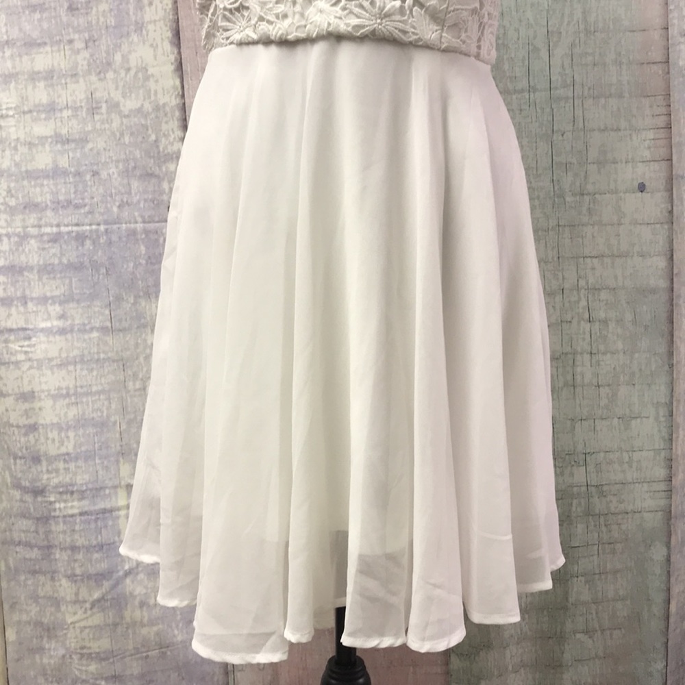 Woman’s Lulus dress - medium - Picture 3 of 6